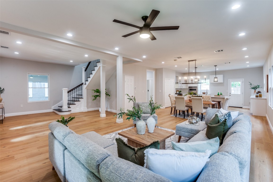 337 S Edgefield Avenue Dallas TX 75208
