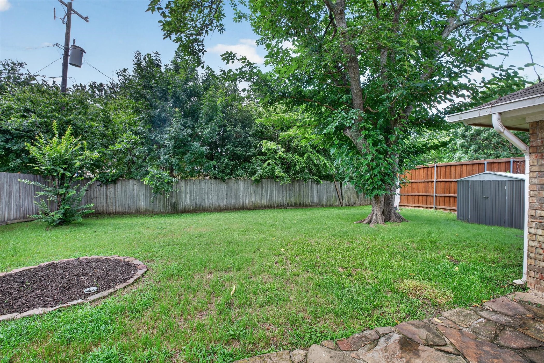 2128 Turf Club Drive Arlington TX 76017