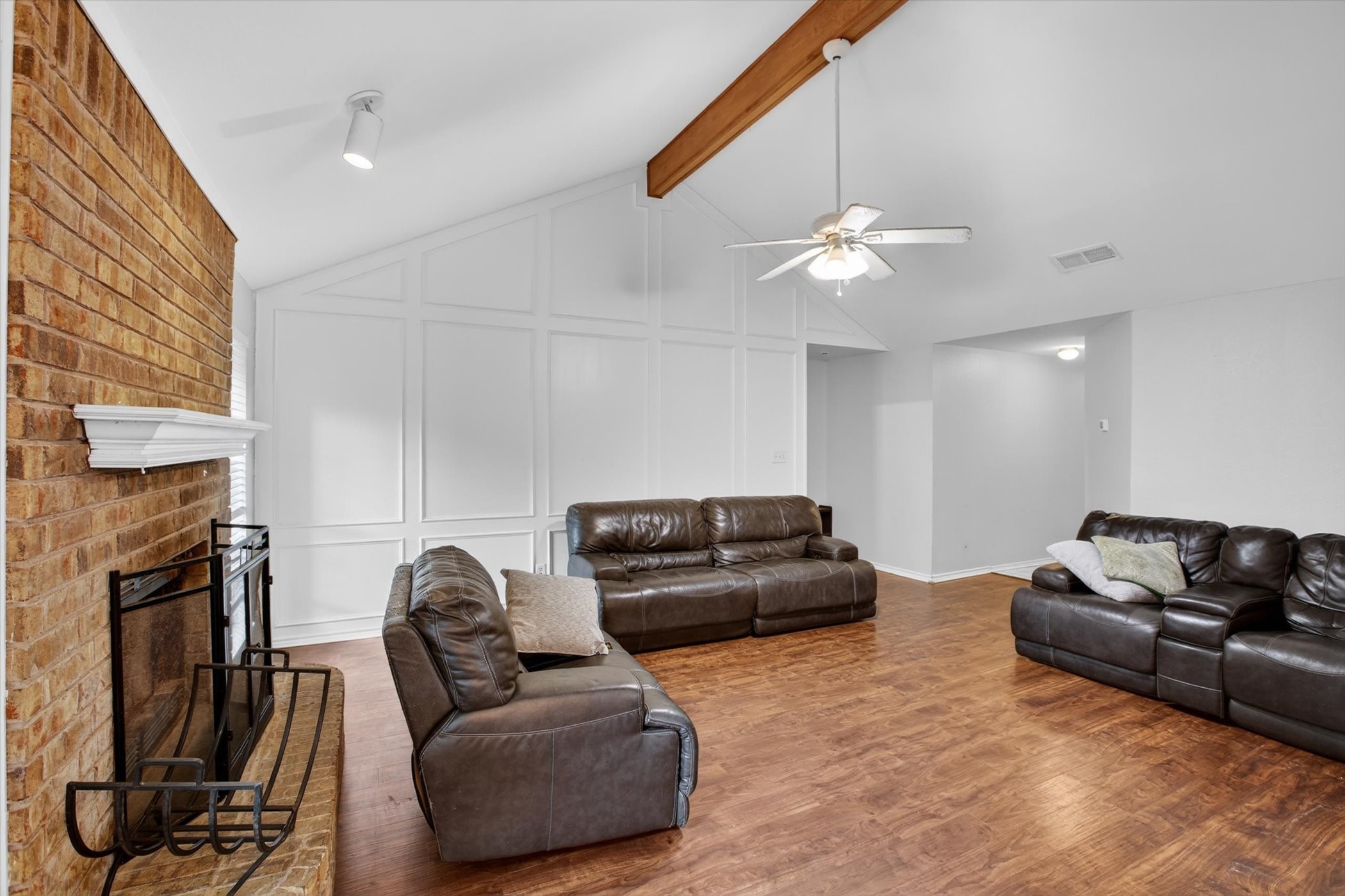 2128 Turf Club Drive Arlington TX 76017