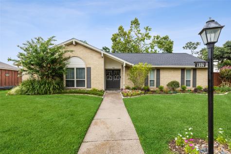 932 Vinecrest Lane Richardson TX 75080