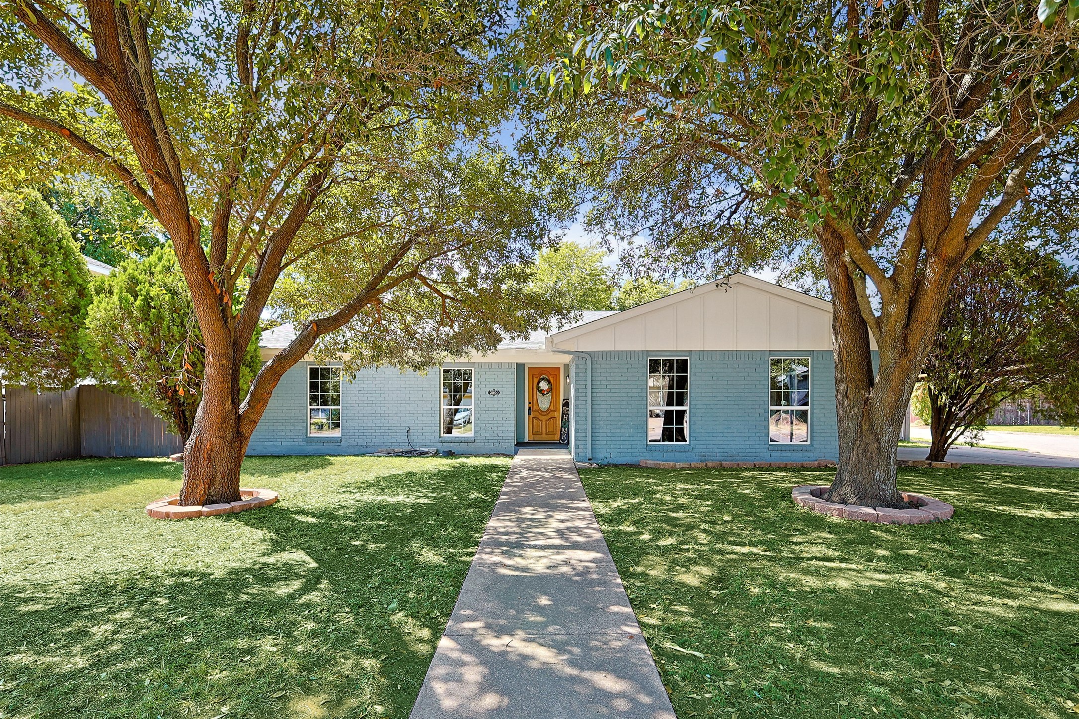 3800 Royal Crest Drive Fort Worth TX 76140