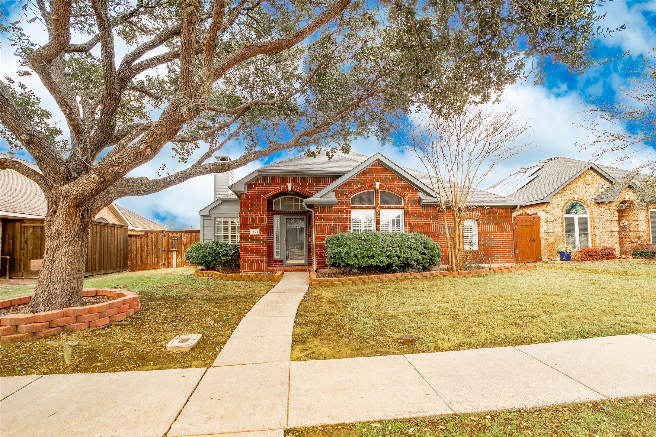 1121 Valley Oaks Drive Lewisville TX 75067