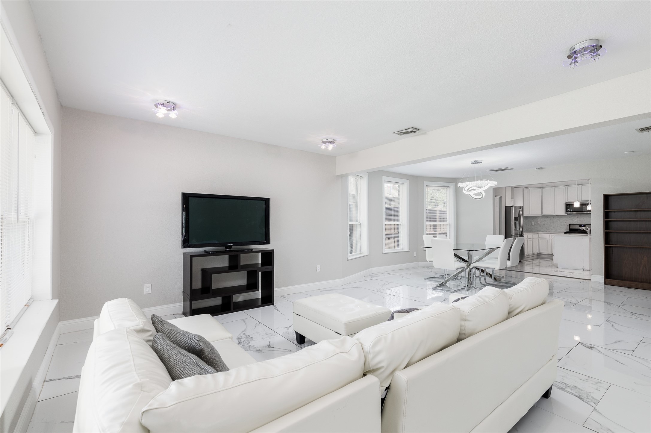 5702 Ellsworth Avenue Dallas TX 75206