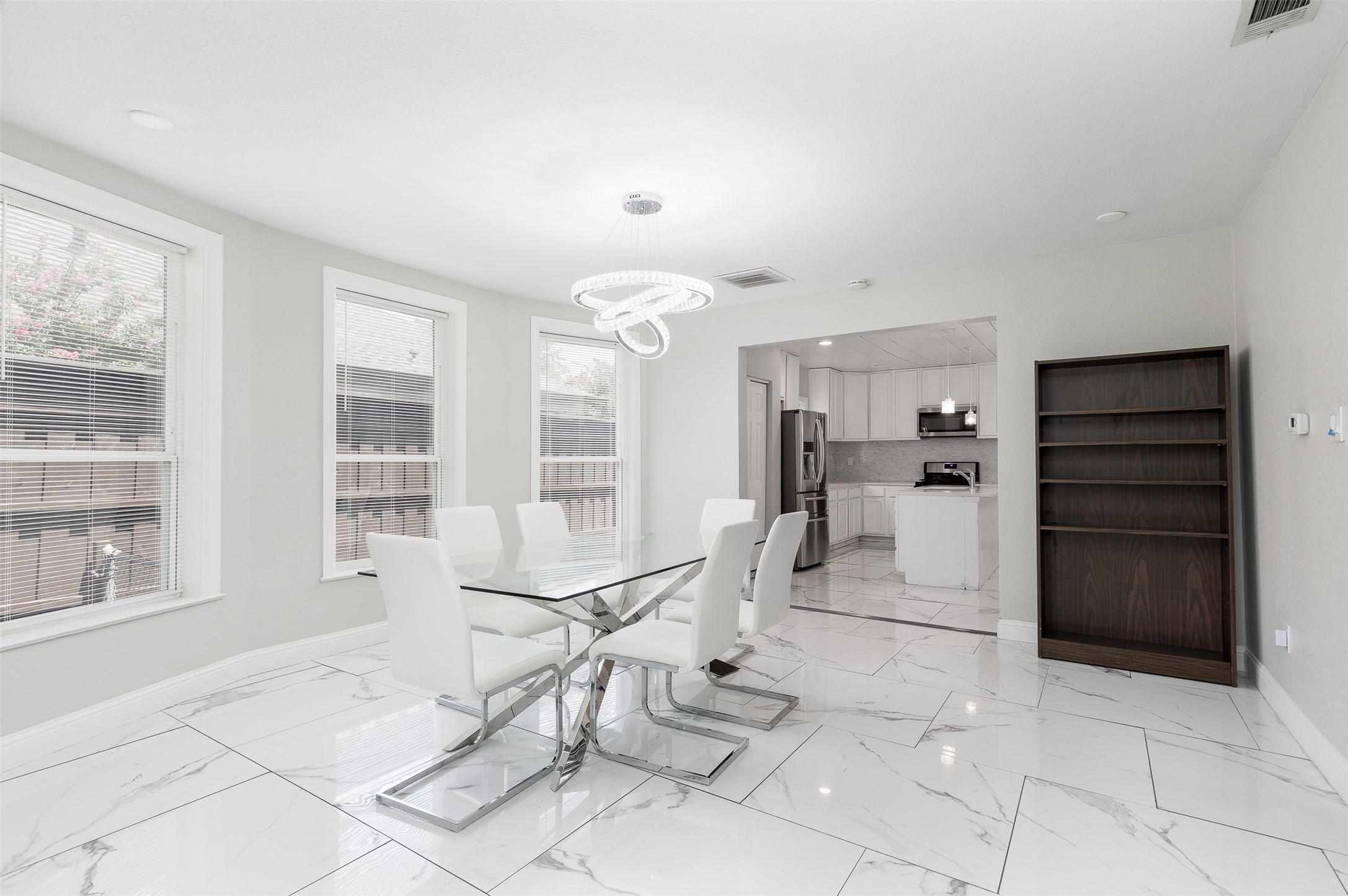 5702 Ellsworth Avenue Dallas TX 75206