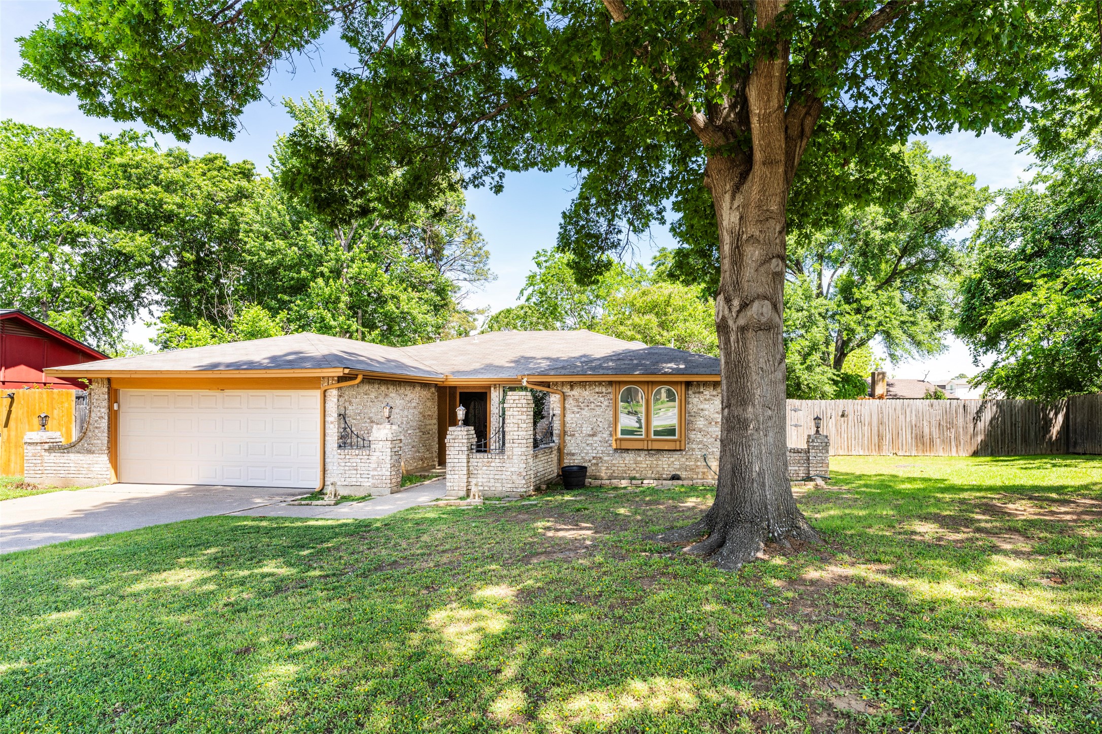 2303 Hazelwood Court Arlington TX 76015