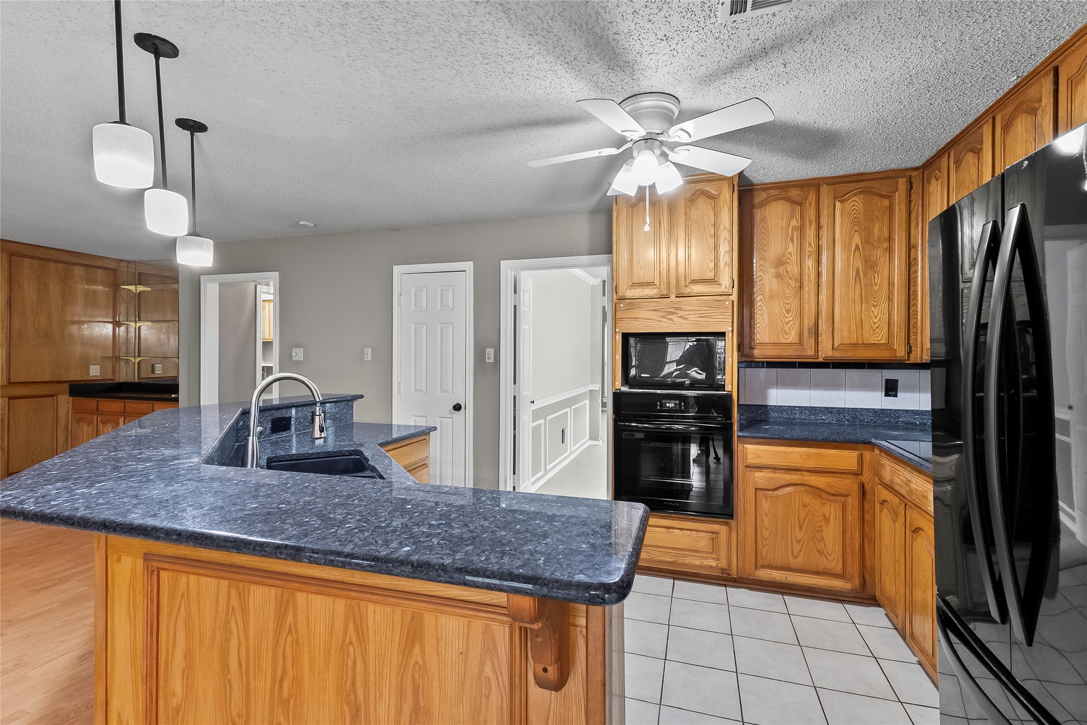 4914 Creekridge Lane Garland TX 75043