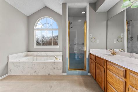 4914 Creekridge Lane Garland TX 75043