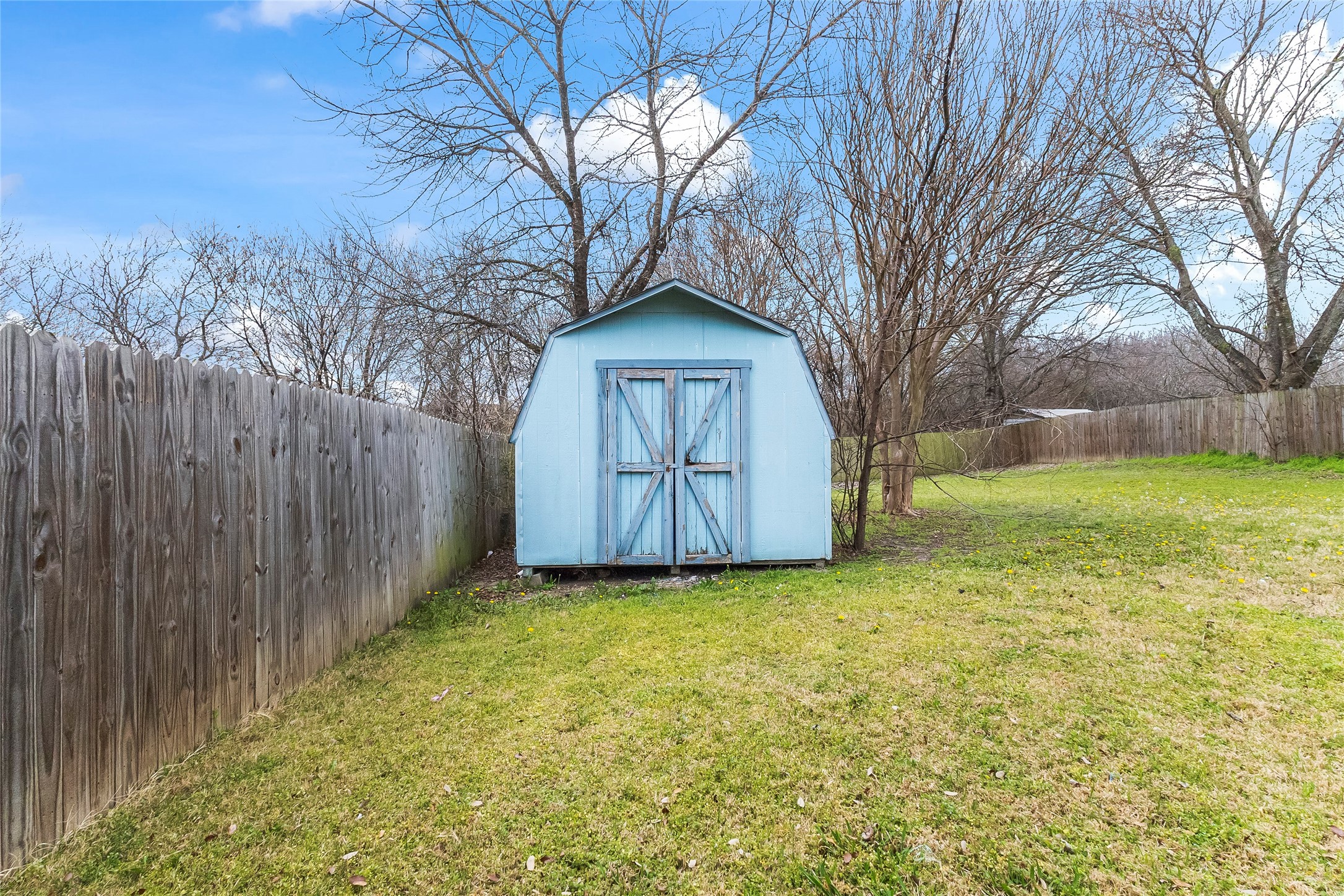 4914 Creekridge Lane Garland TX 75043
