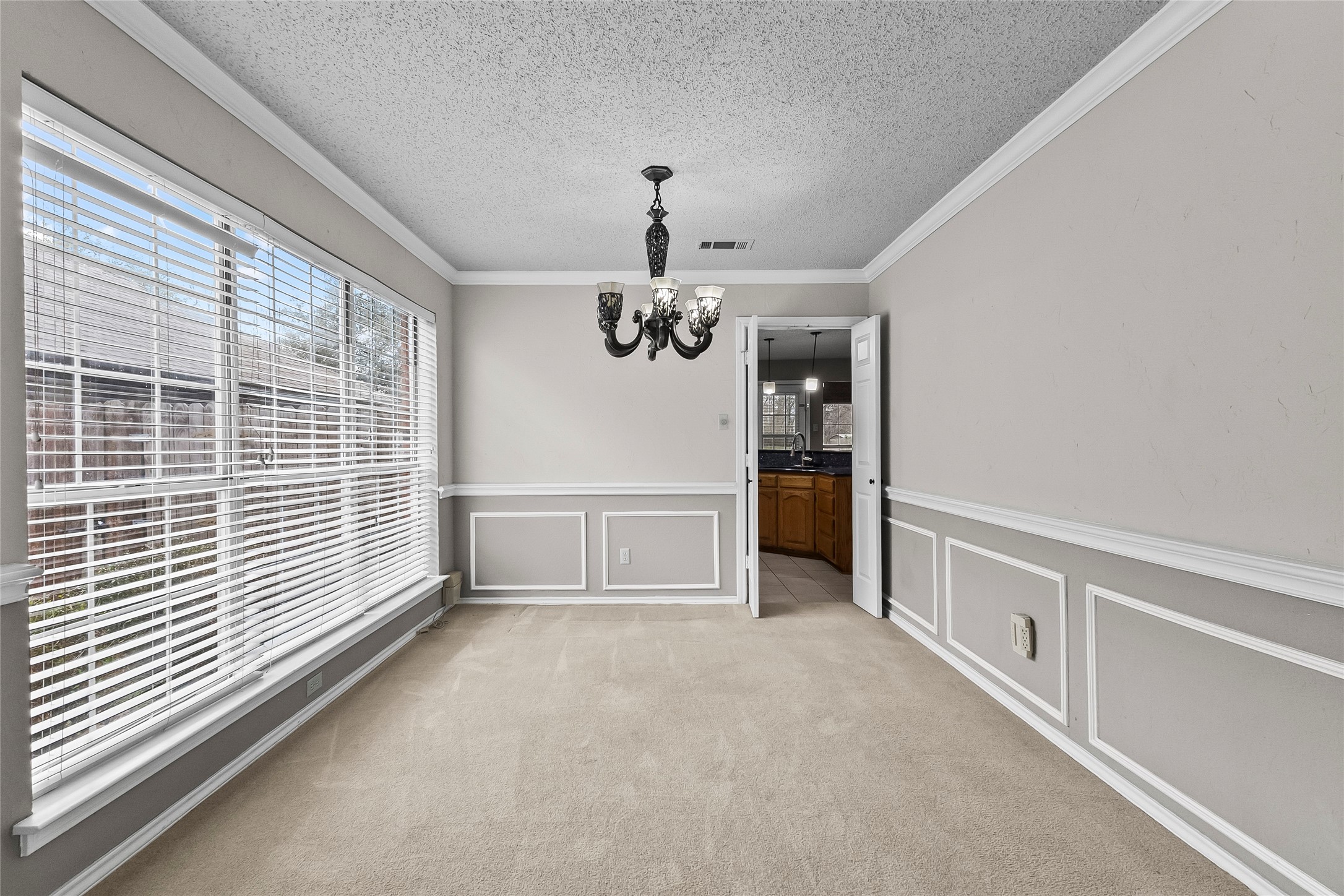 4914 Creekridge Lane Garland TX 75043