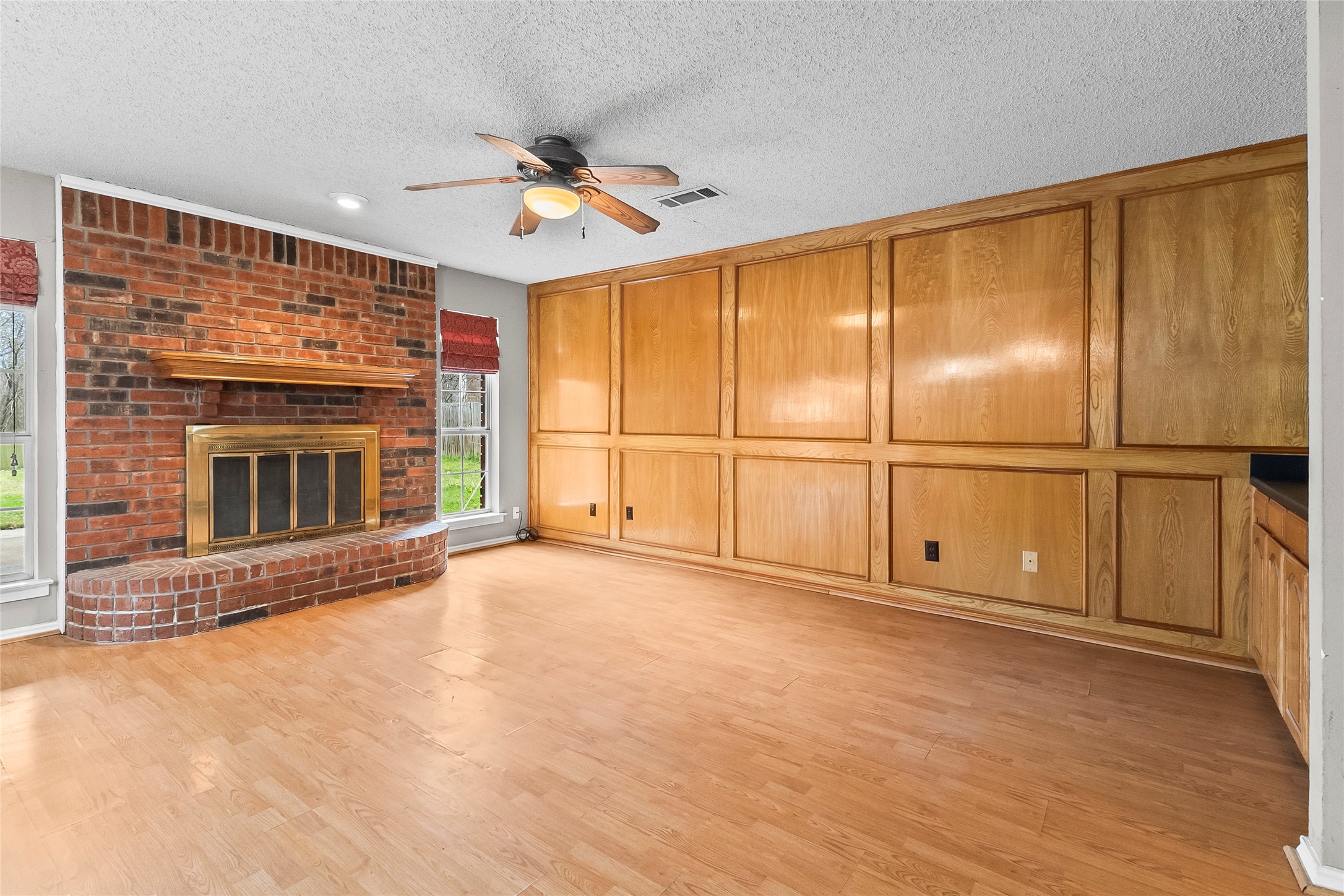 4914 Creekridge Lane Garland TX 75043
