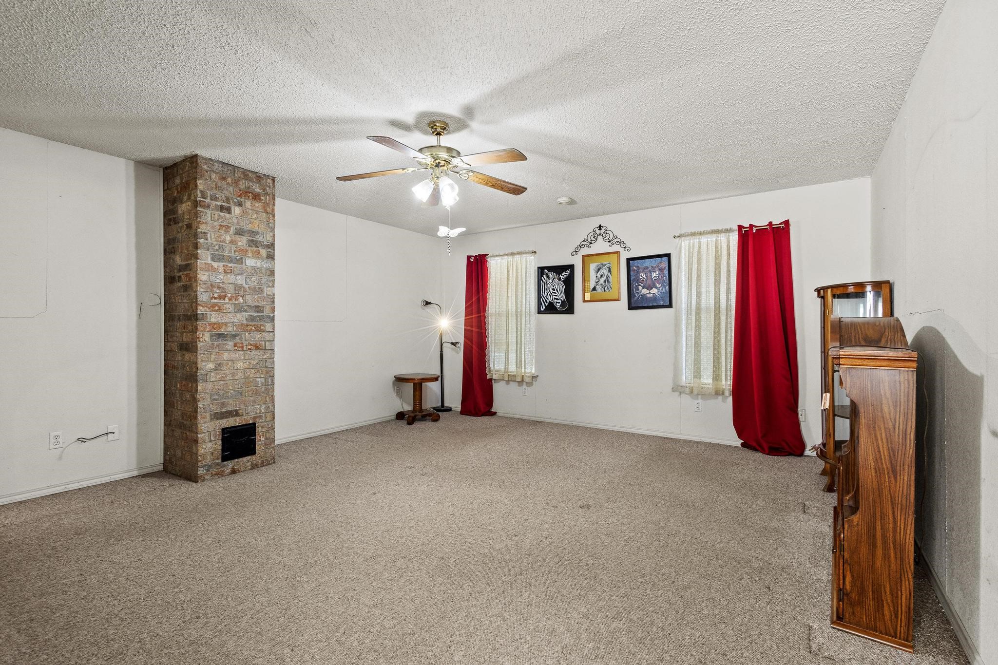 1858 Farm Road 1506 Paris TX 75460