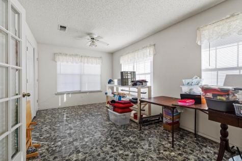 1858 Farm Road 1506 Paris TX 75460