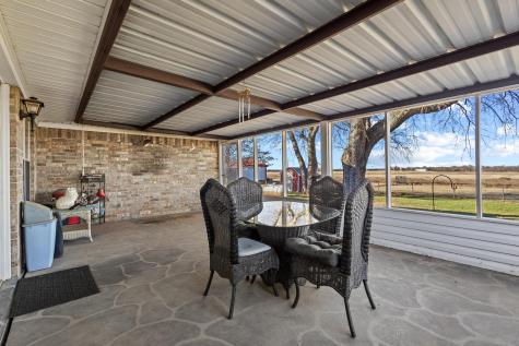 1858 Farm Road 1506 Paris TX 75460