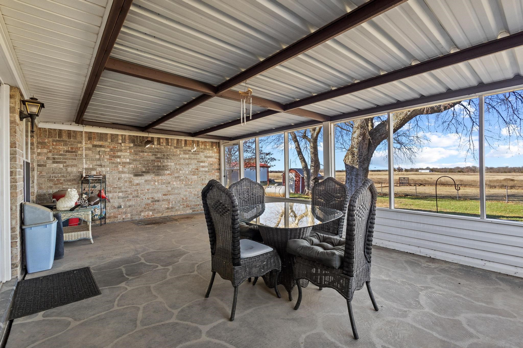 1858 Farm Road 1506 Paris TX 75460