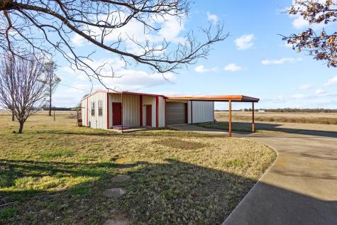 1858 Farm Road 1506 Paris TX 75460