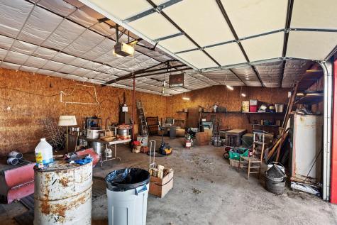 1858 Farm Road 1506 Paris TX 75460