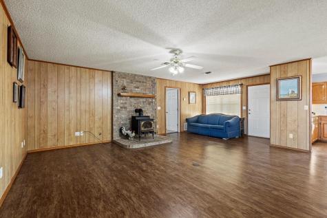 1858 Farm Road 1506 Paris TX 75460