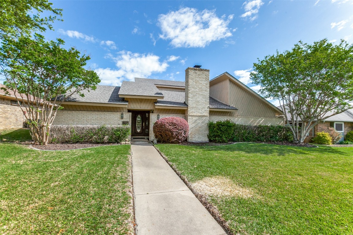 1937 Sussex Drive Carrollton TX 75007