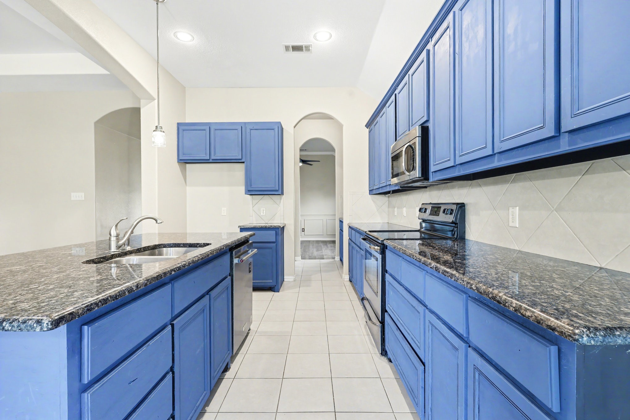 106 Cardiff Lane Waxahachie TX 75167