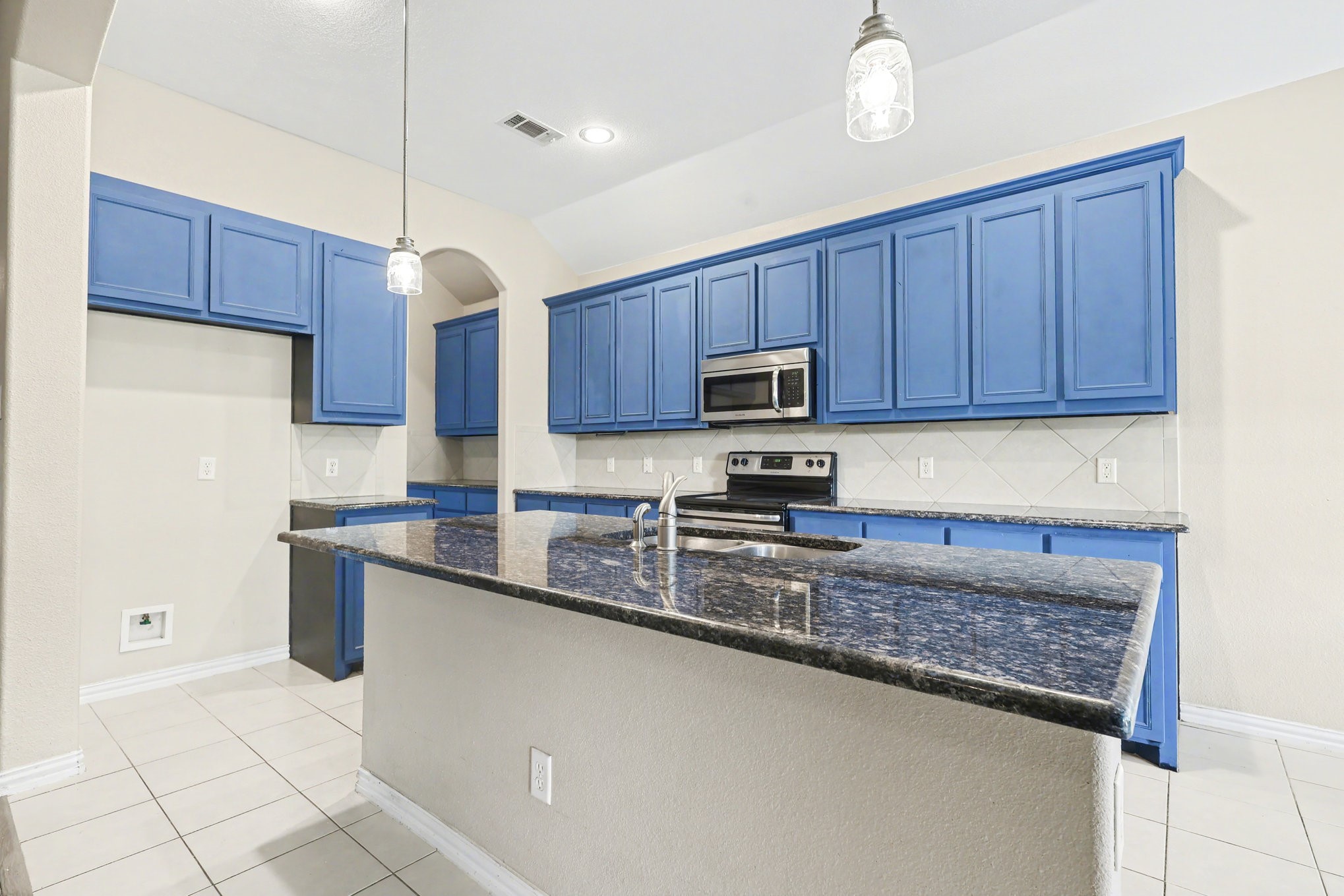 106 Cardiff Lane Waxahachie TX 75167