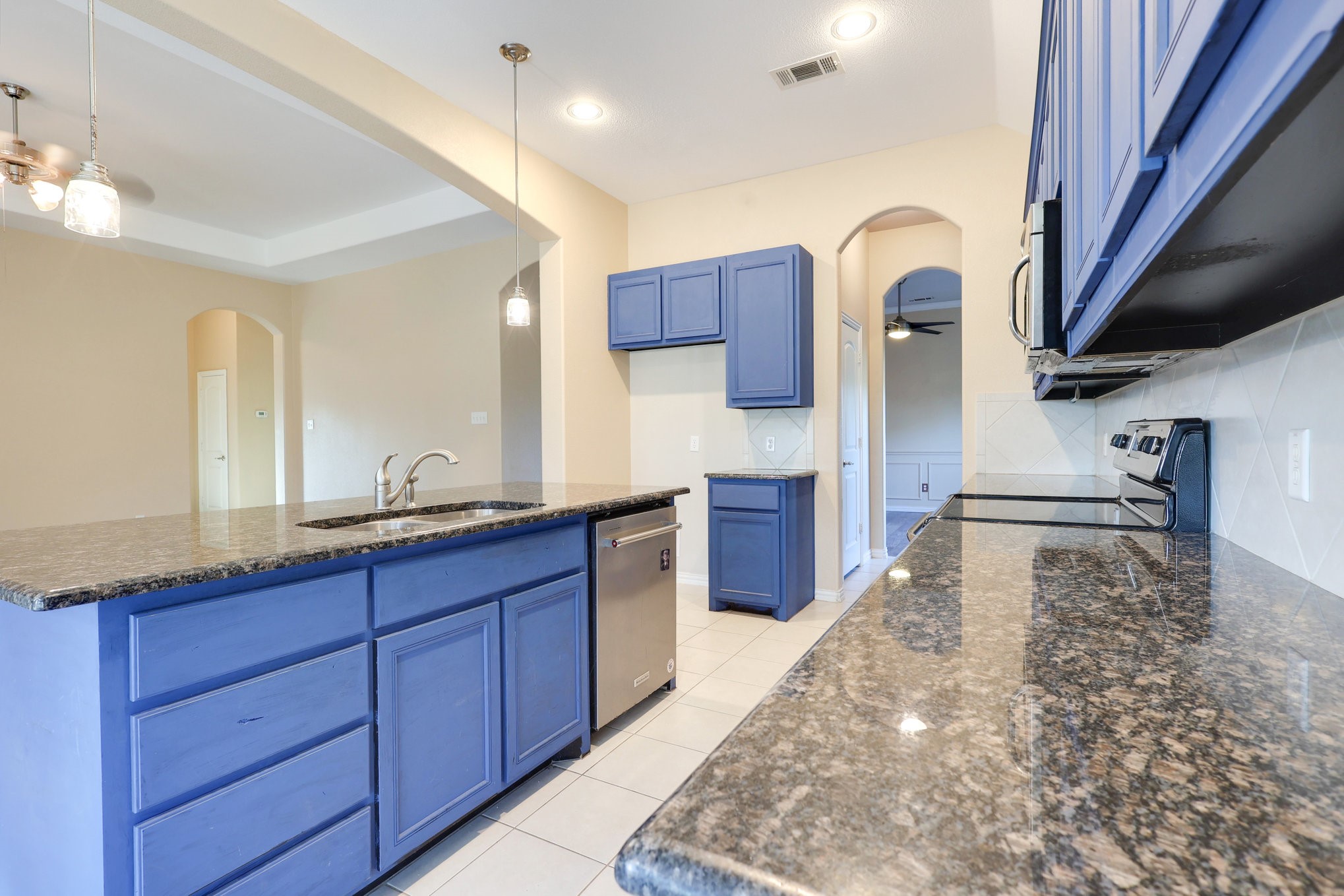 106 Cardiff Lane Waxahachie TX 75167