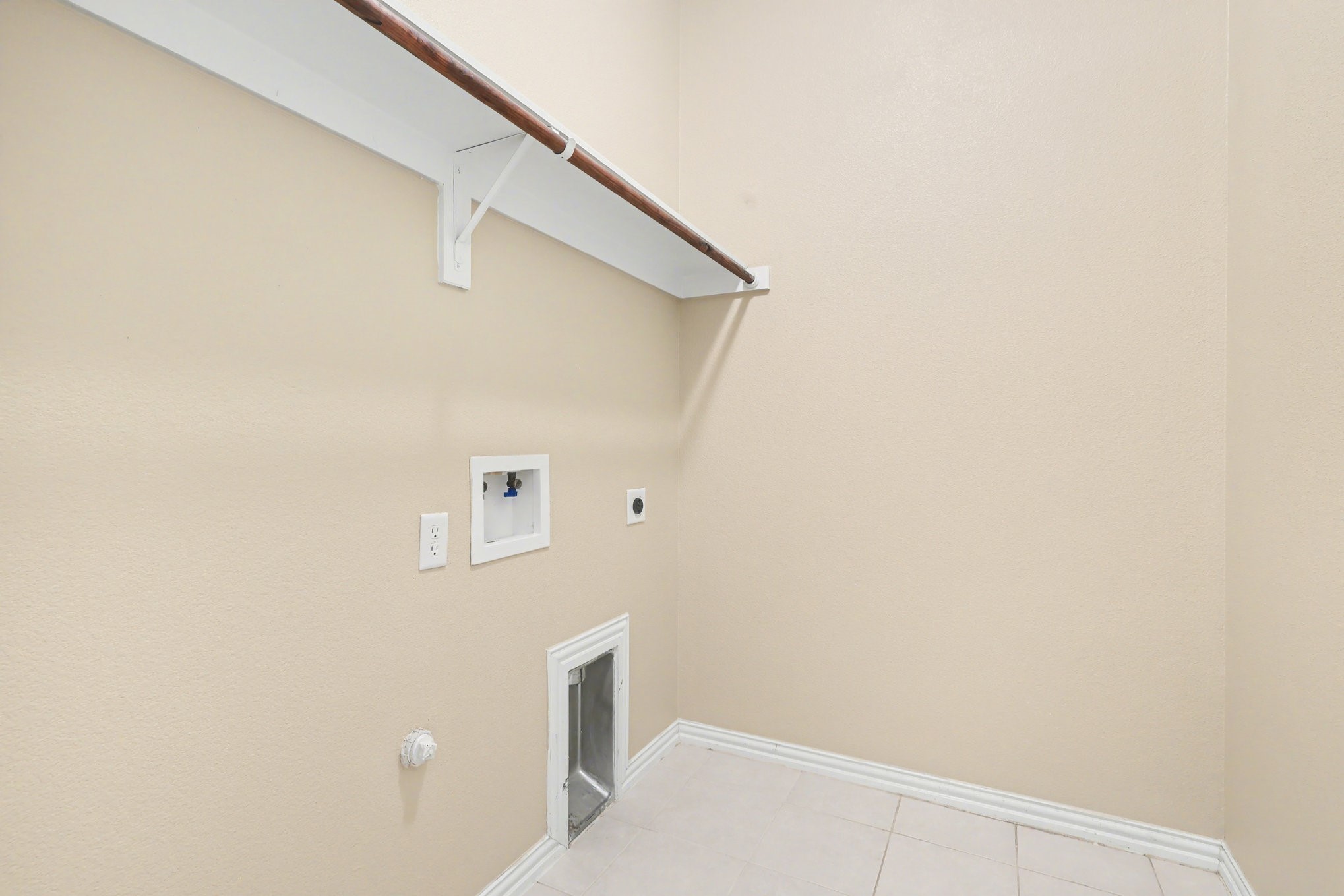 106 Cardiff Lane Waxahachie TX 75167