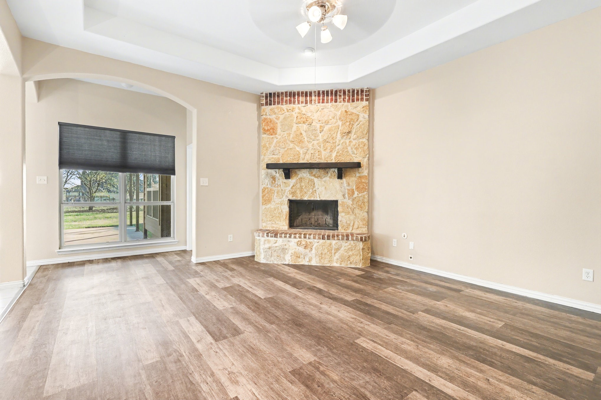 106 Cardiff Lane Waxahachie TX 75167