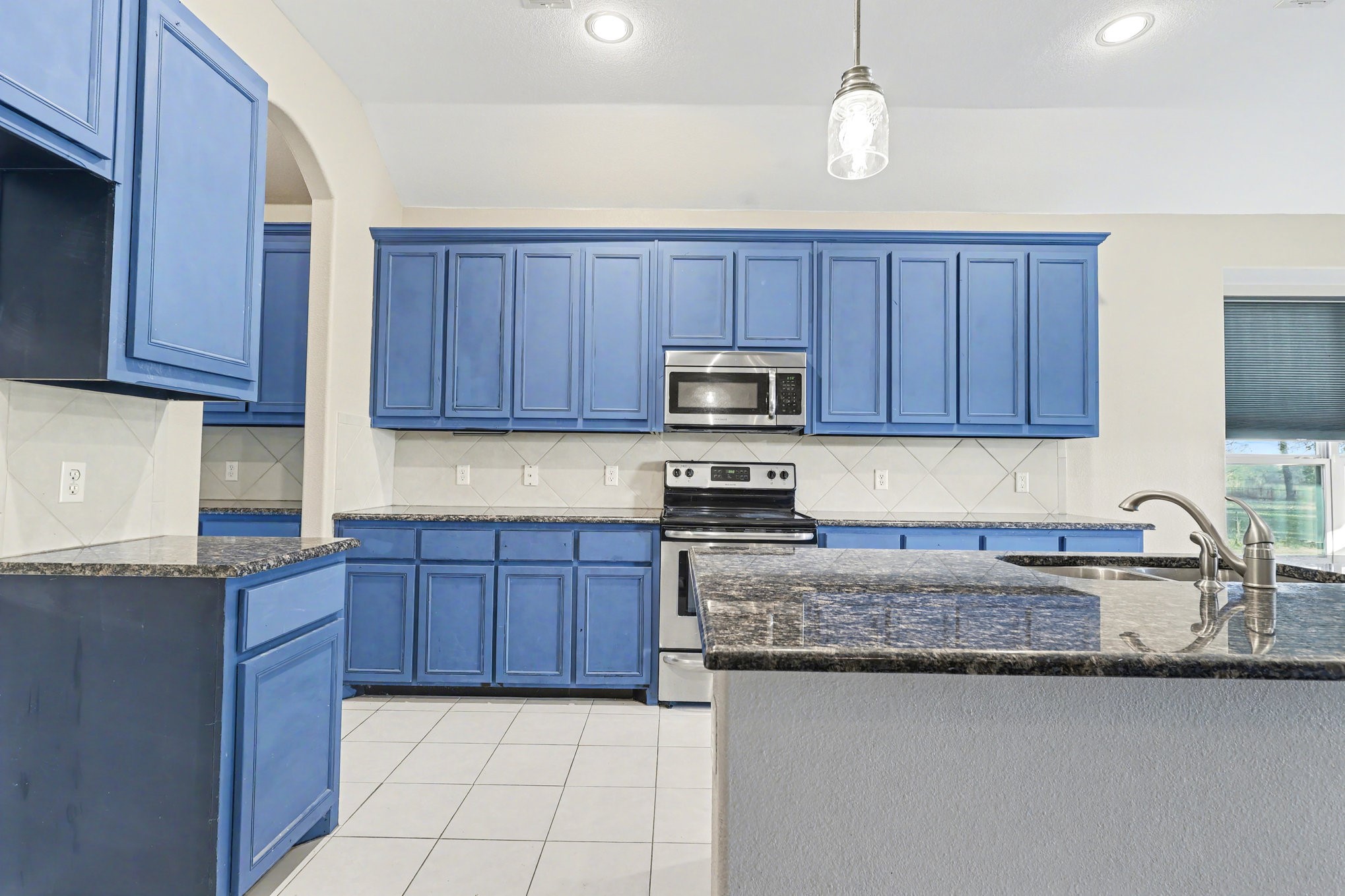 106 Cardiff Lane Waxahachie TX 75167