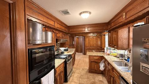 9415 Arborhill Drive Dallas TX 75243