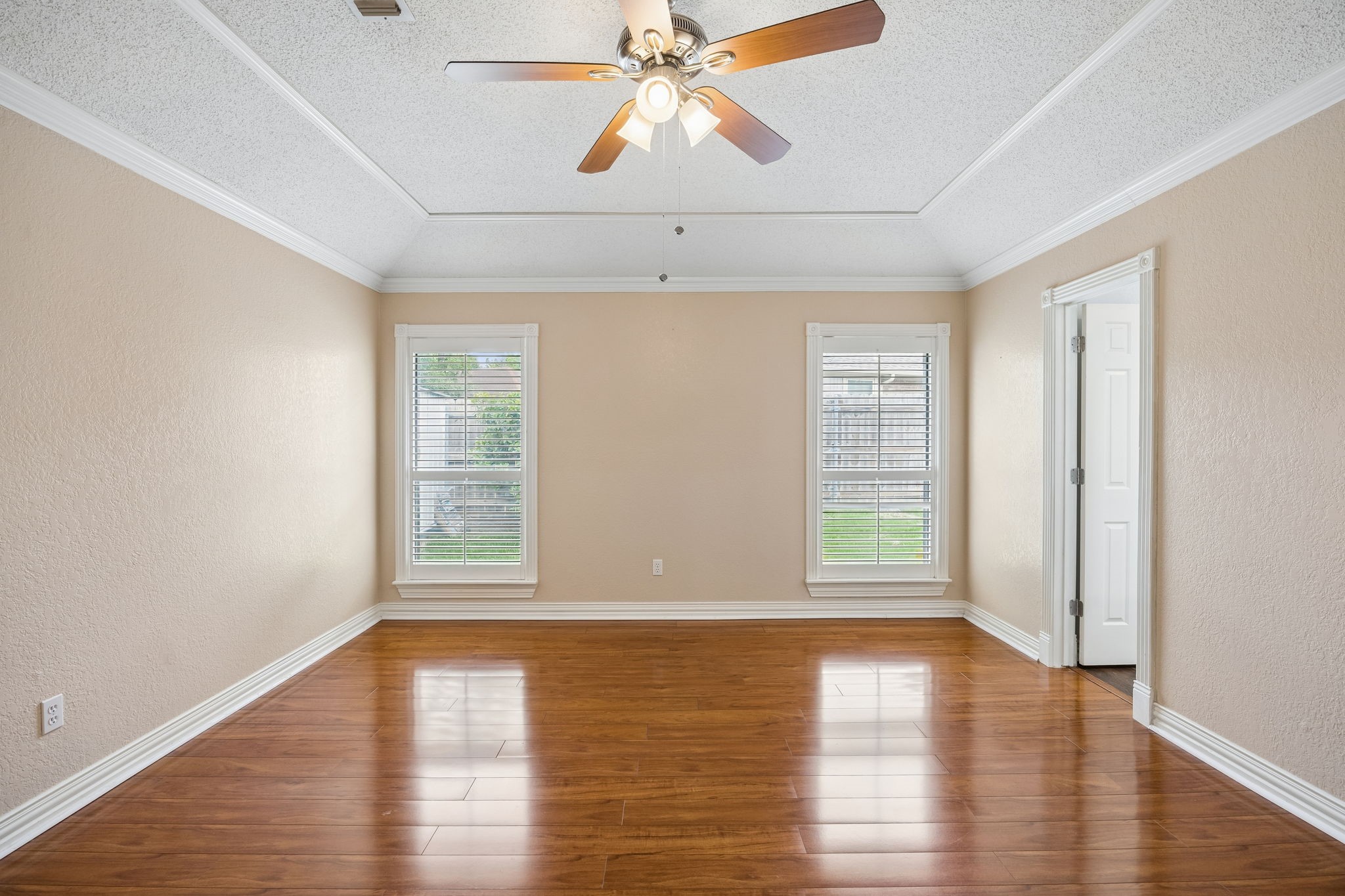5401 Oak Branch Drive Arlington TX 76016