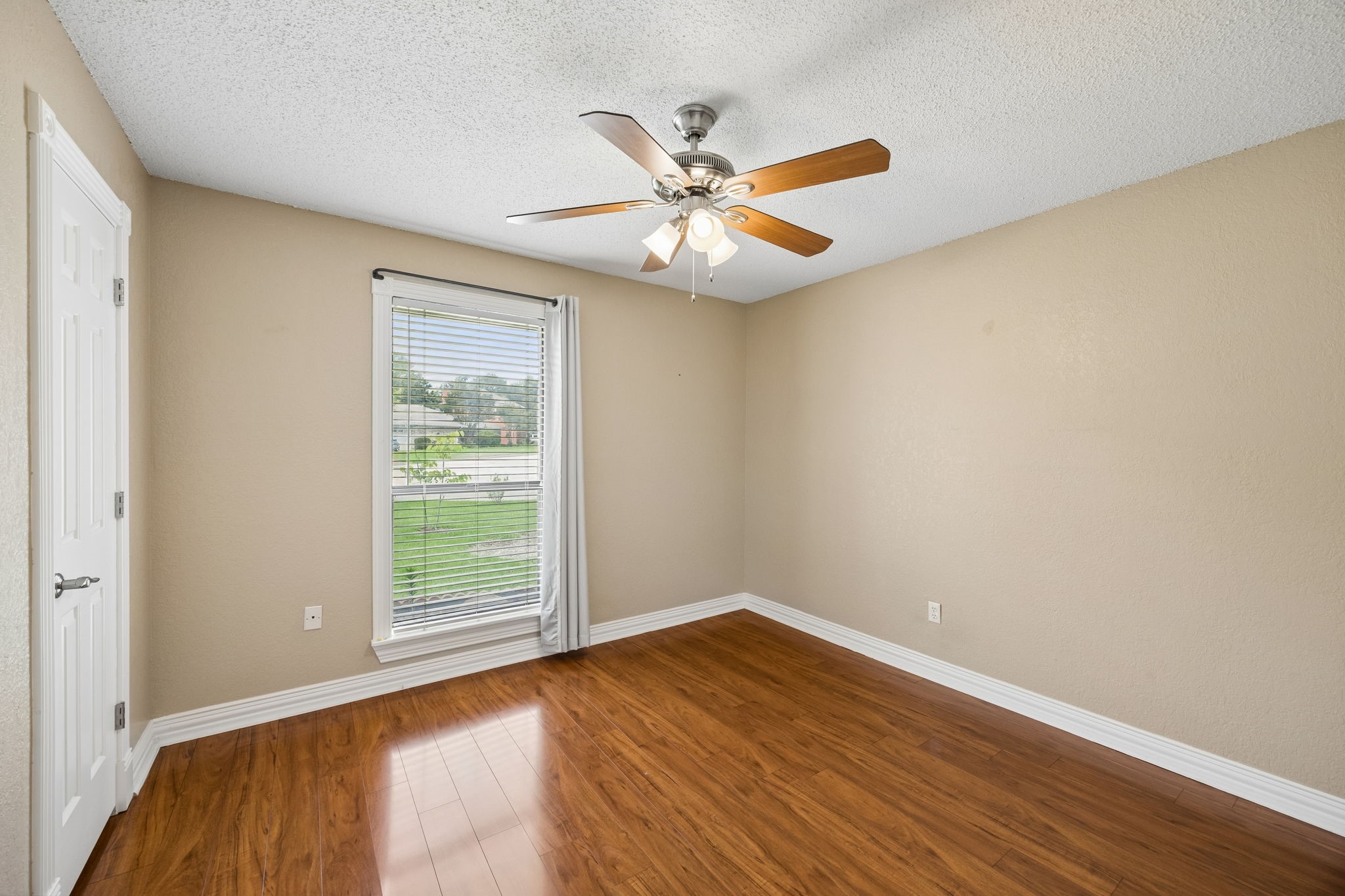 5401 Oak Branch Drive Arlington TX 76016