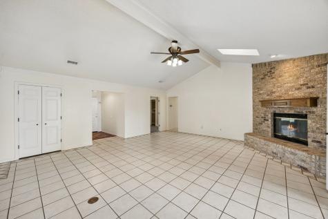 5401 Oak Branch Drive Arlington TX 76016