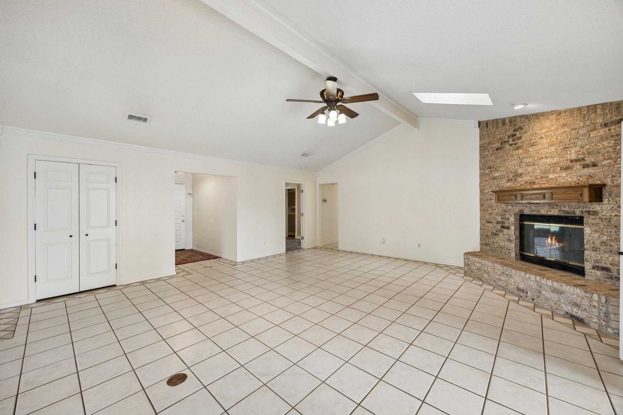 5401 Oak Branch Drive Arlington TX 76016