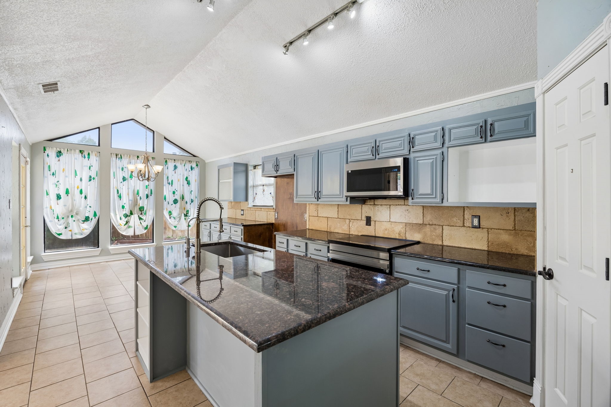 5401 Oak Branch Drive Arlington TX 76016