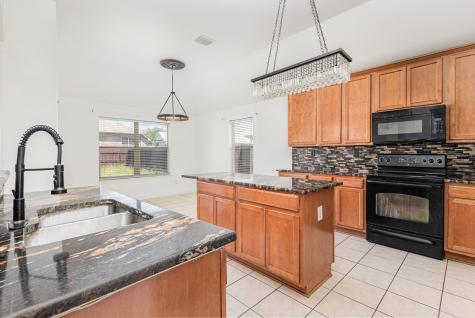 601 Valencia Drive Arlington TX 76002