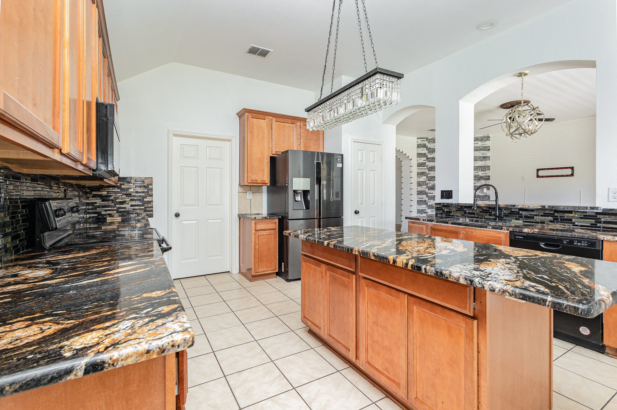 601 Valencia Drive Arlington TX 76002