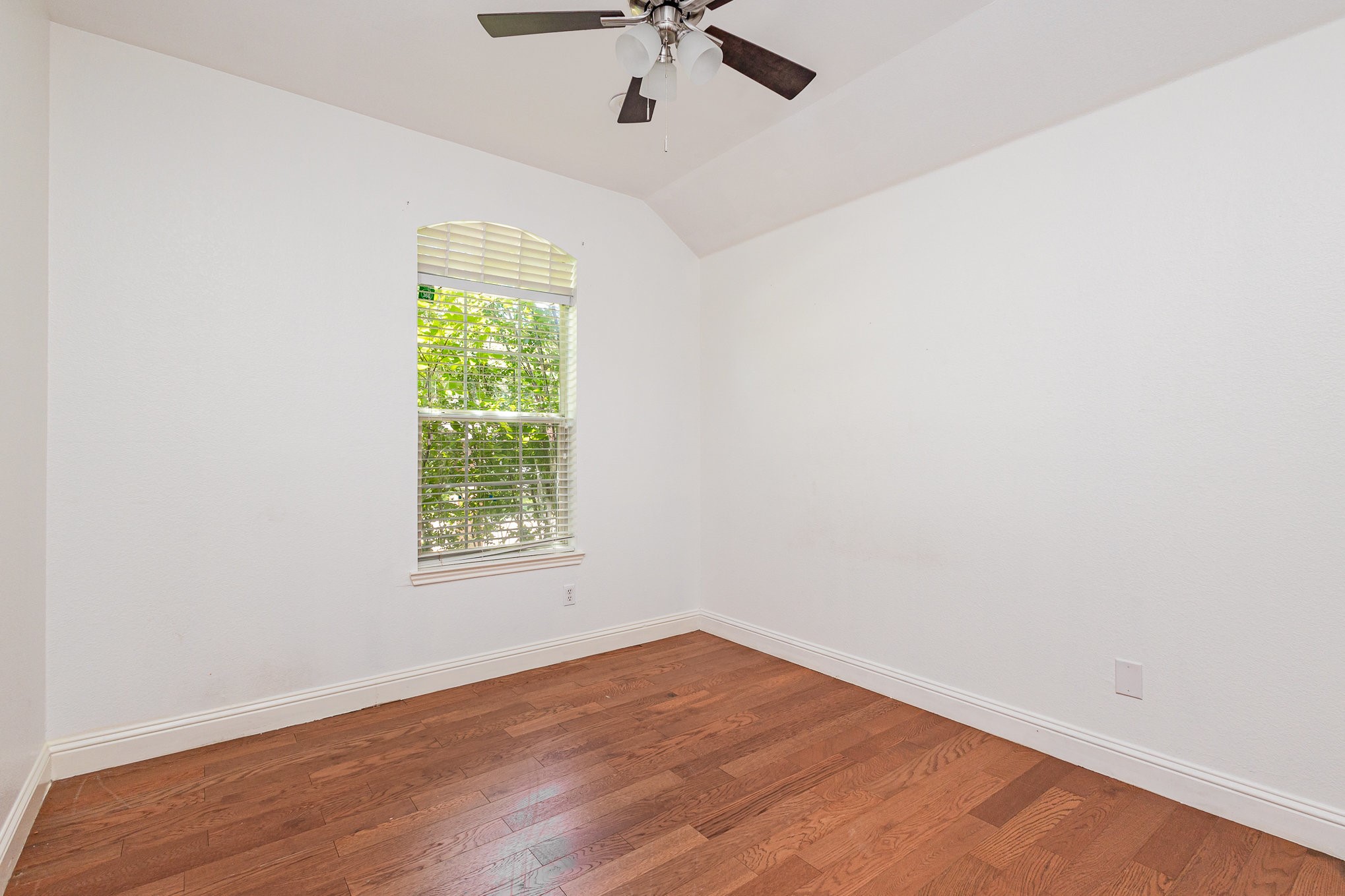 601 Valencia Drive Arlington TX 76002