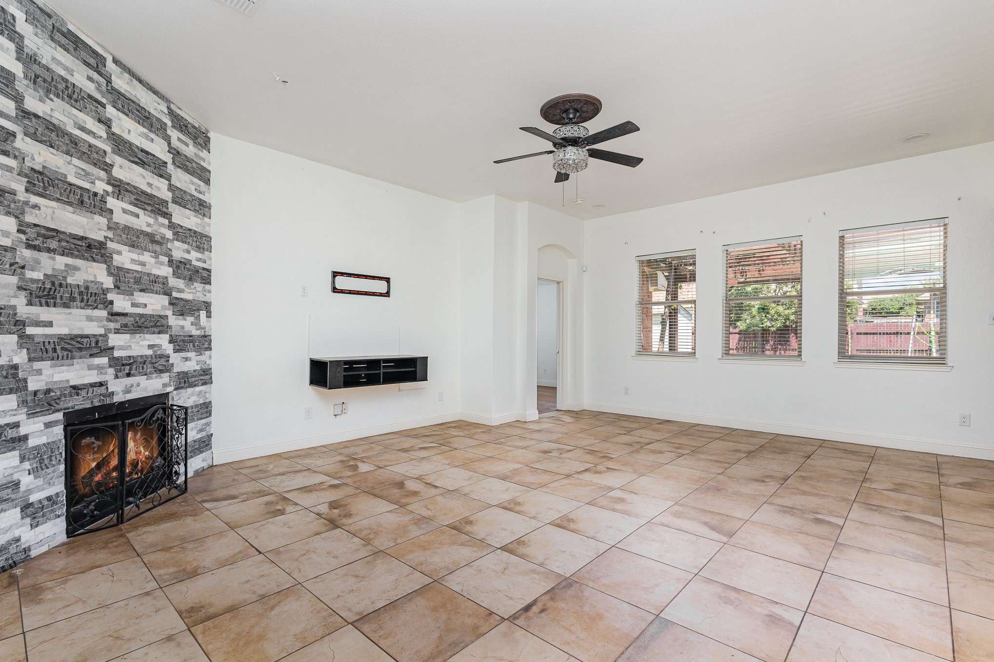 601 Valencia Drive Arlington TX 76002