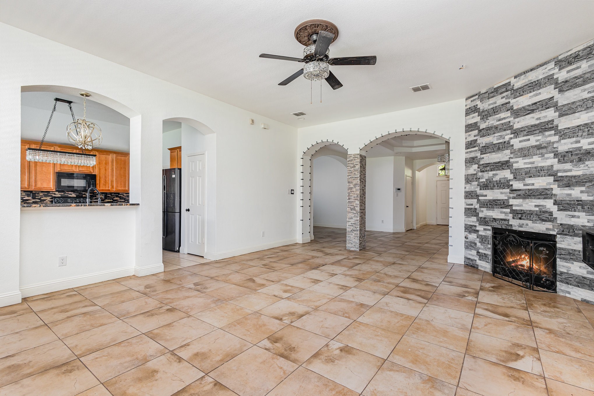 601 Valencia Drive Arlington TX 76002
