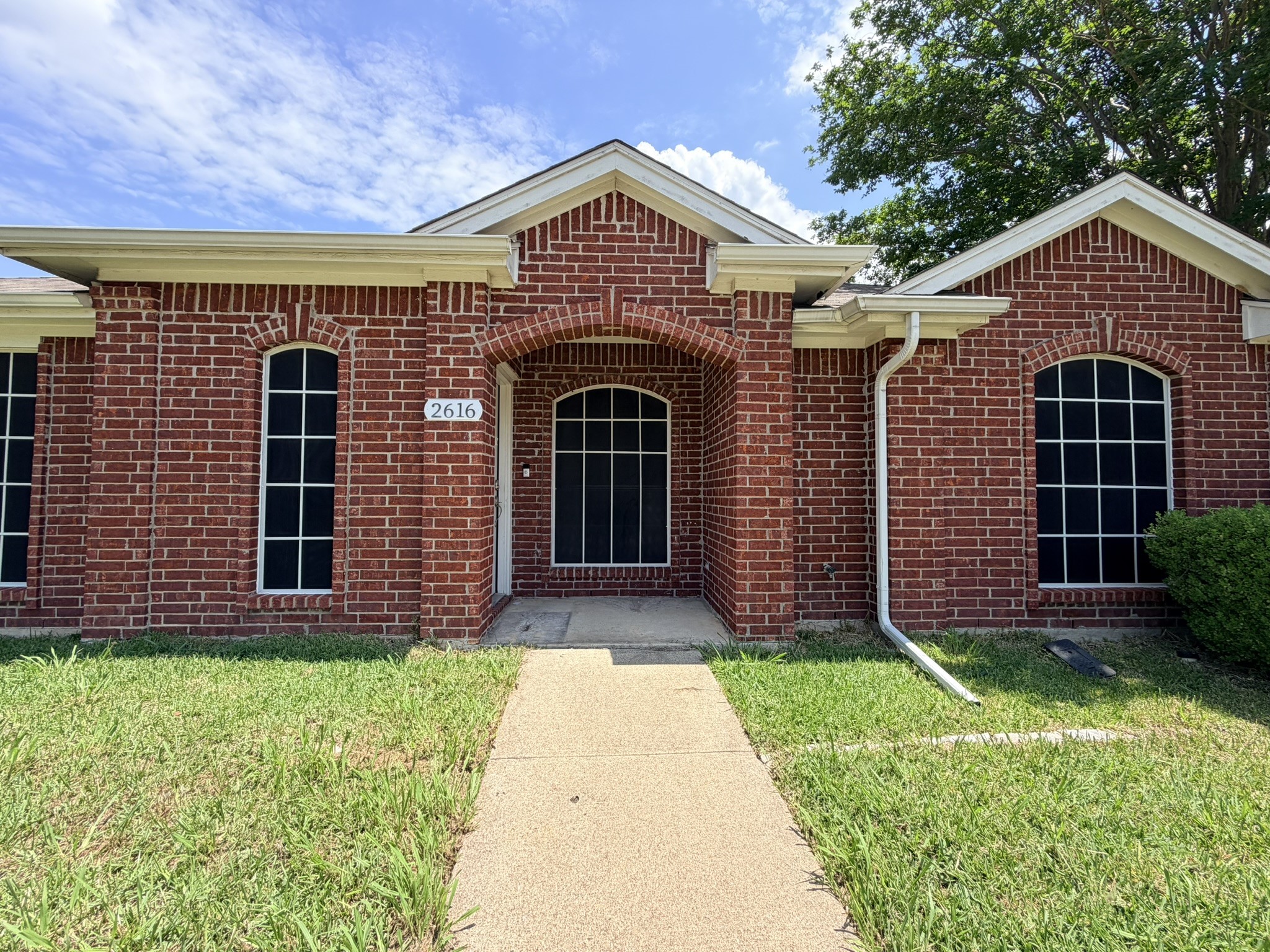 2616 Helen Lane Mesquite TX 75181