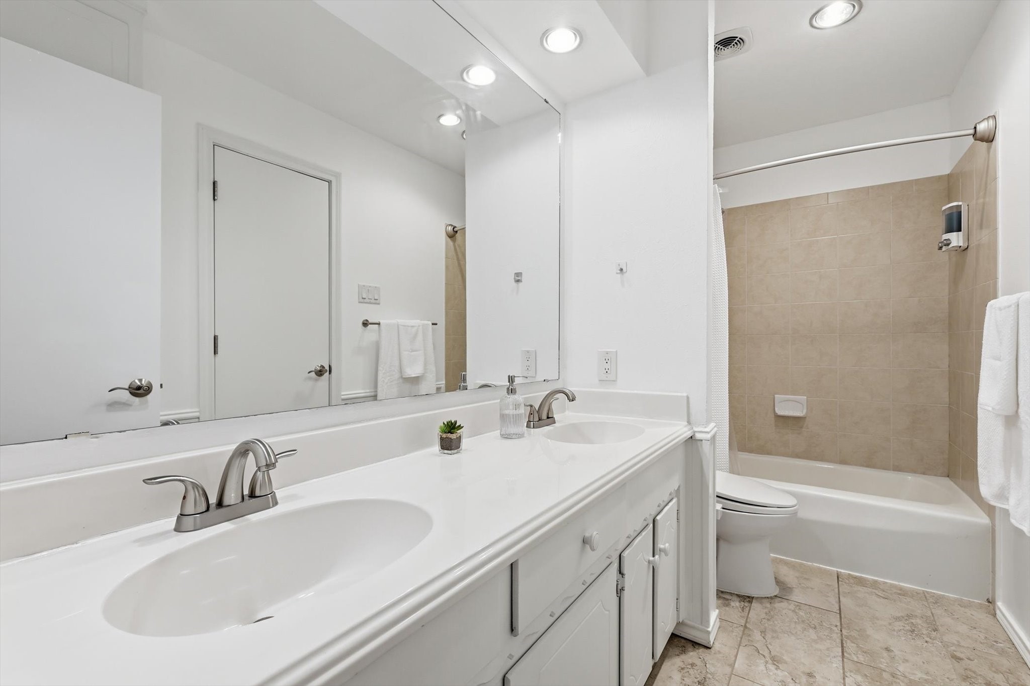 1306 Drexel Drive Irving TX 75061