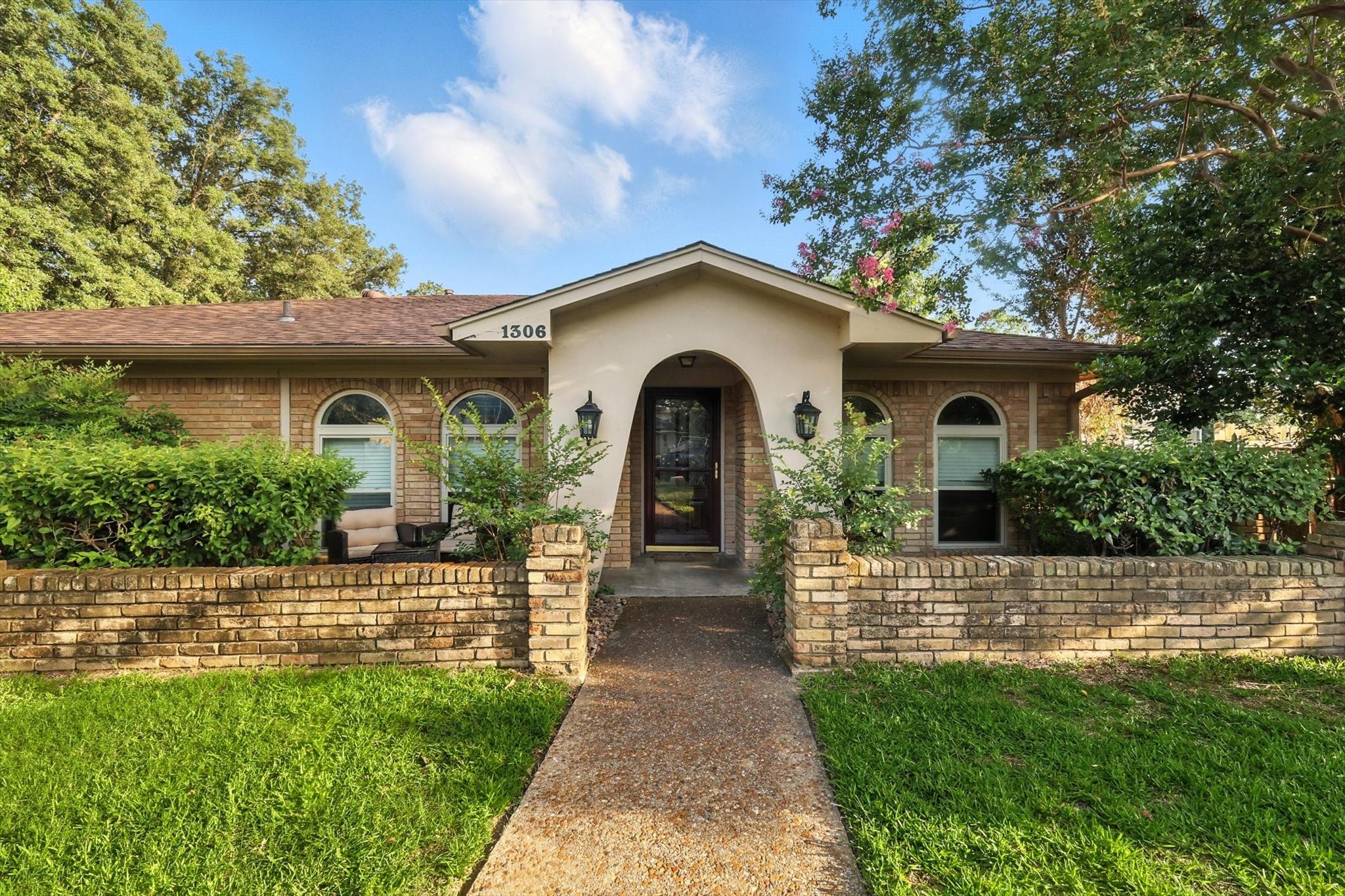 1306 Drexel Drive Irving TX 75061