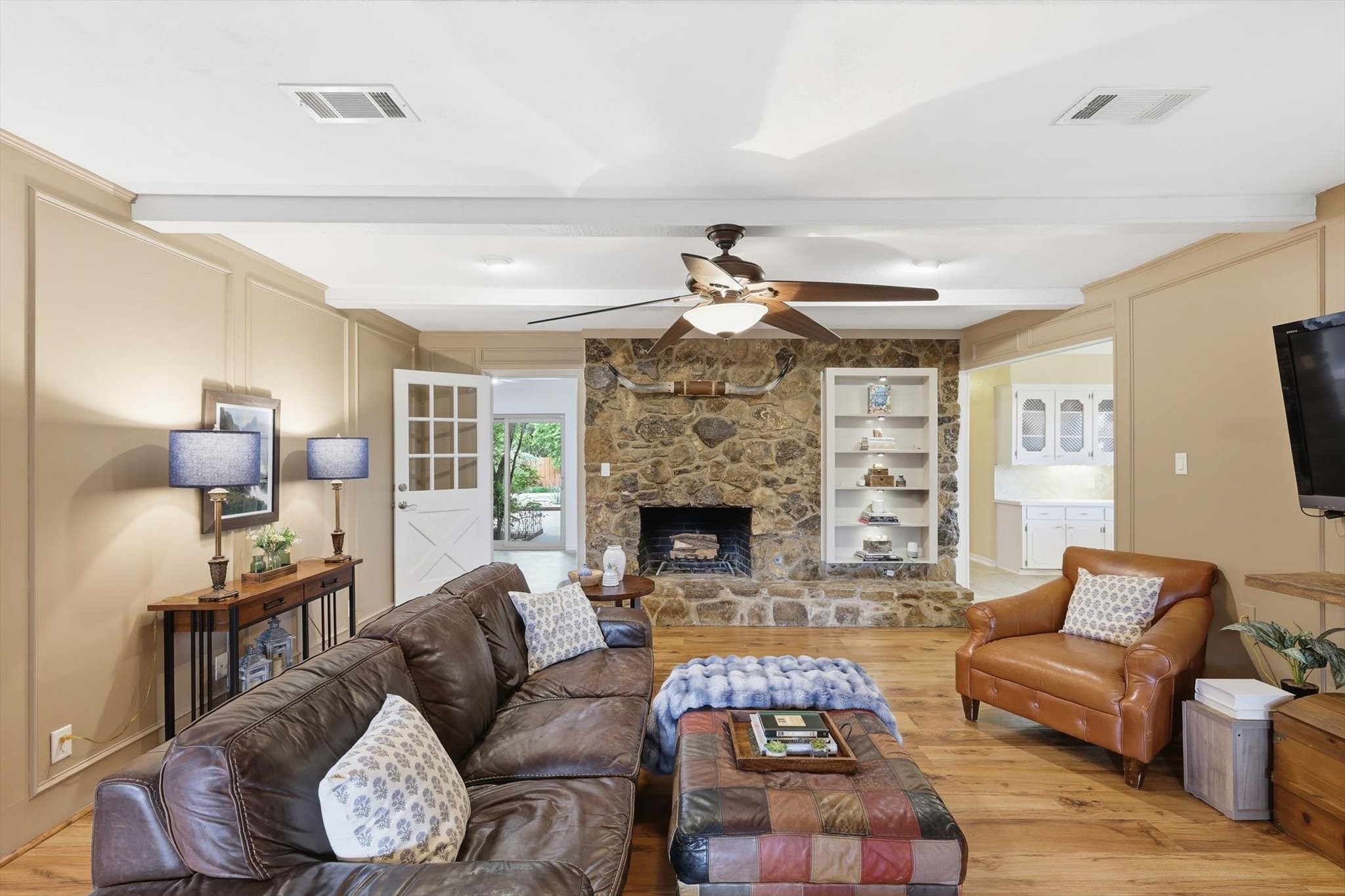 1306 Drexel Drive Irving TX 75061