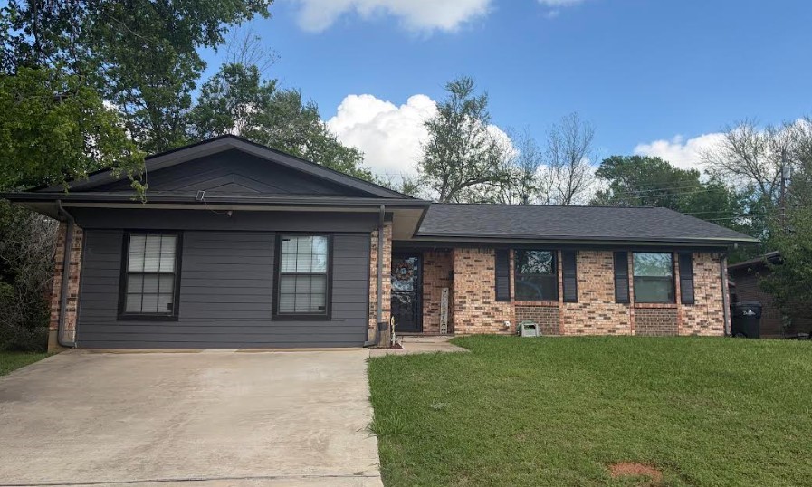 108 N Wood Avenue Denison TX 75020