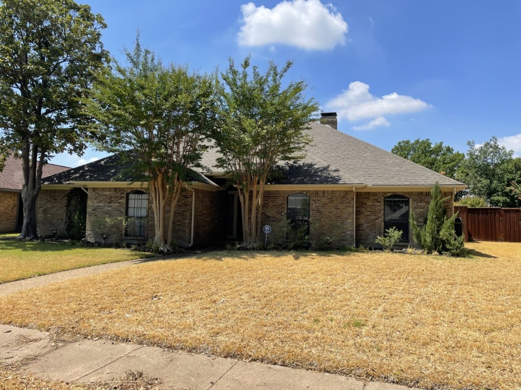 2313 Lone Oak Trail Garland TX 75044
