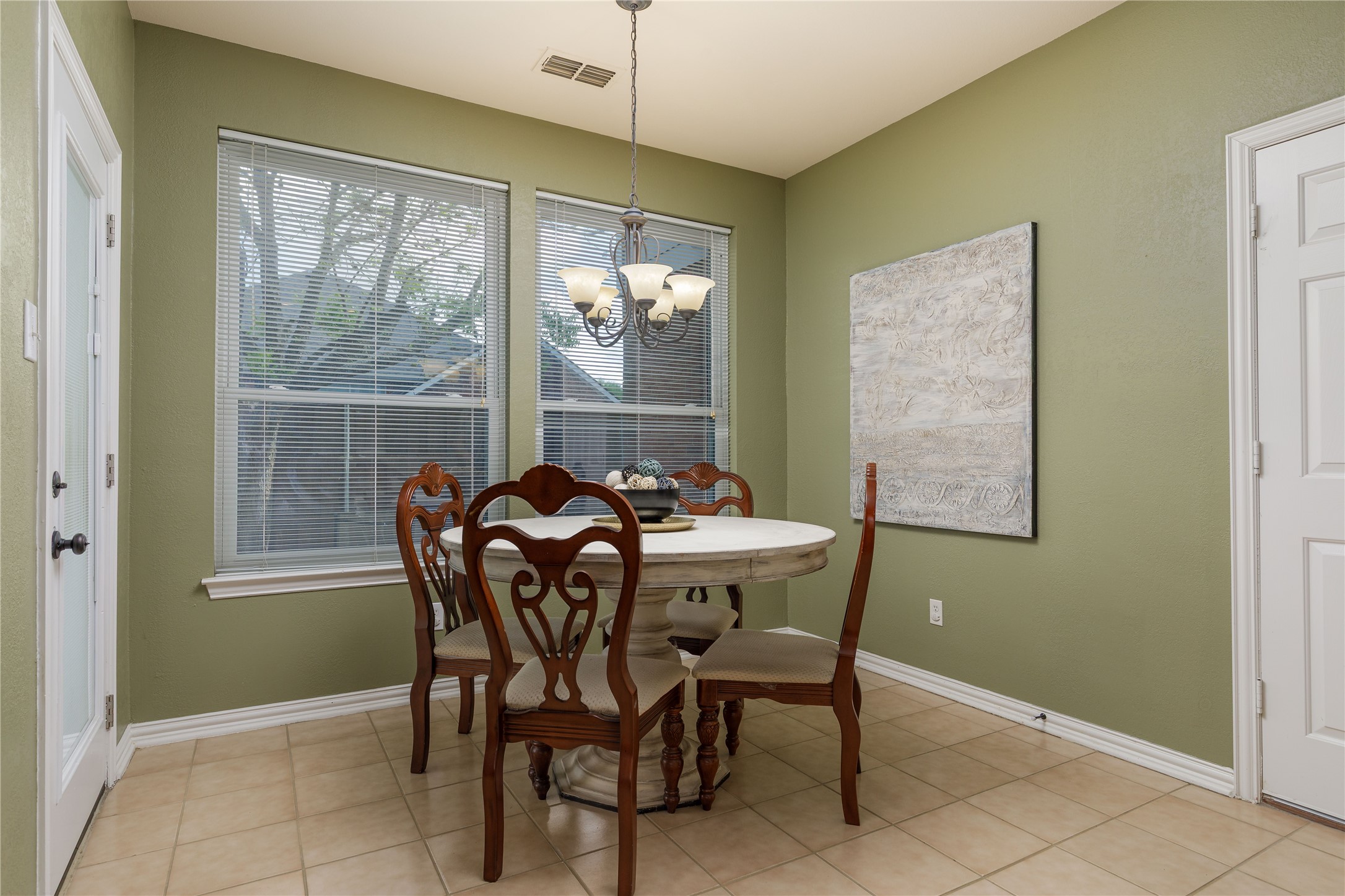 1506 Turning Leaf Lane Garland TX 75040