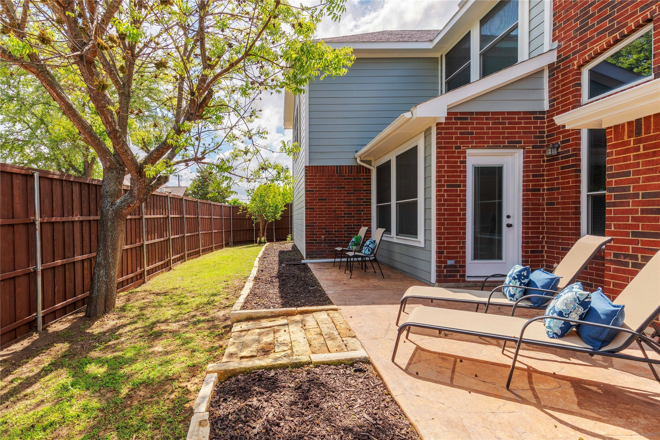1506 Turning Leaf Lane Garland TX 75040