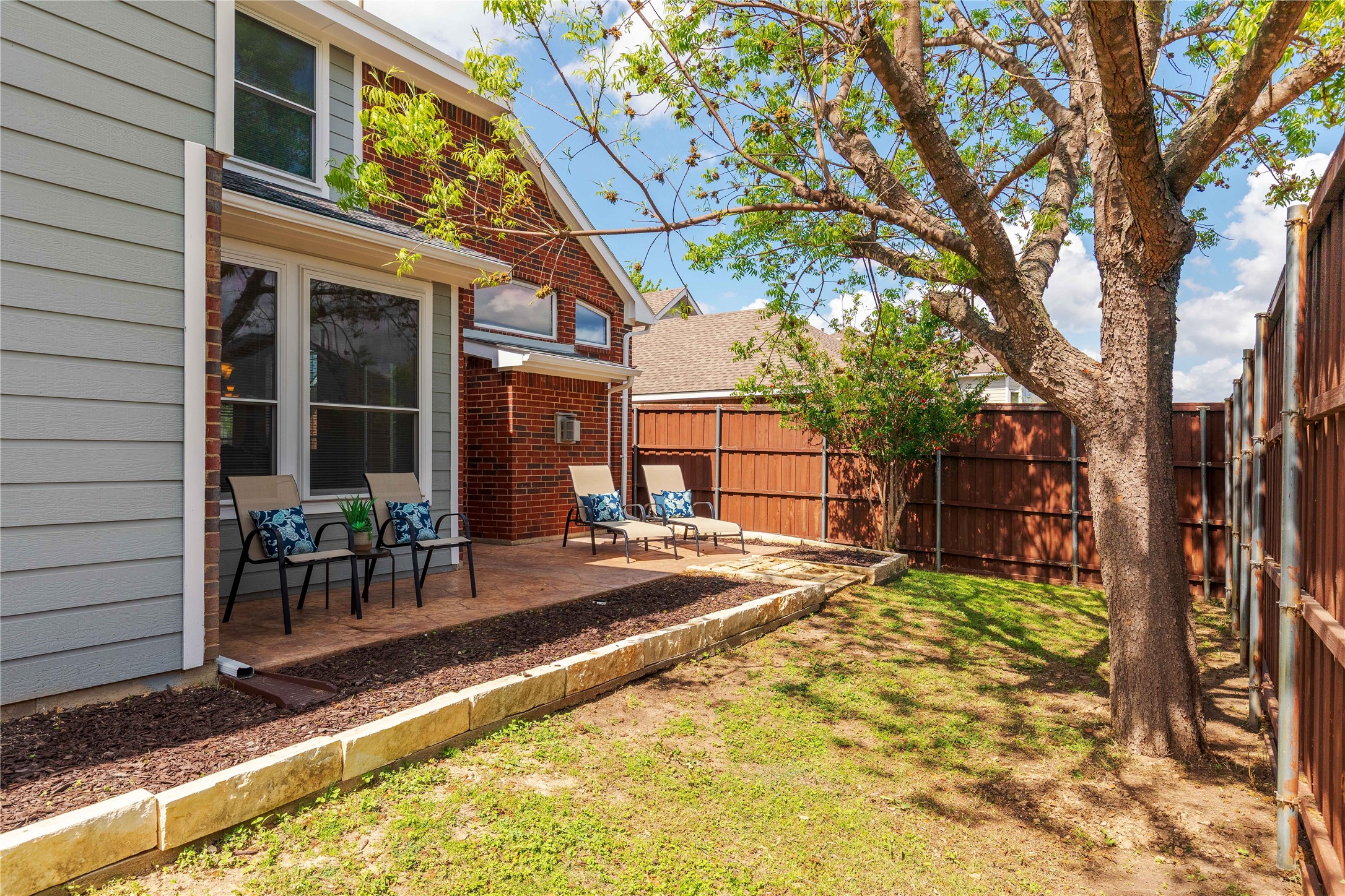 1506 Turning Leaf Lane Garland TX 75040