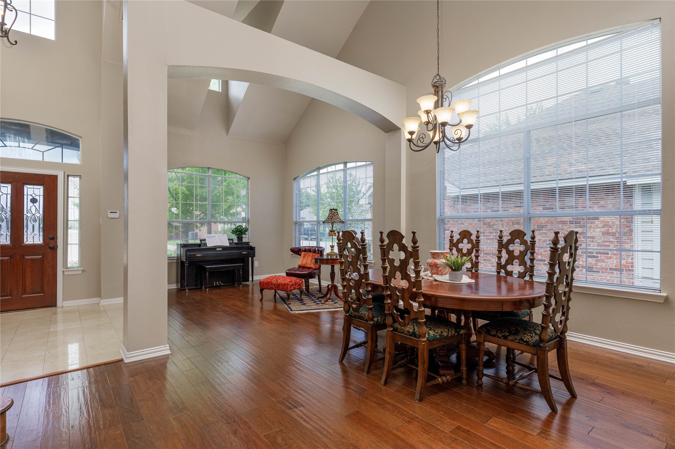 1506 Turning Leaf Lane Garland TX 75040