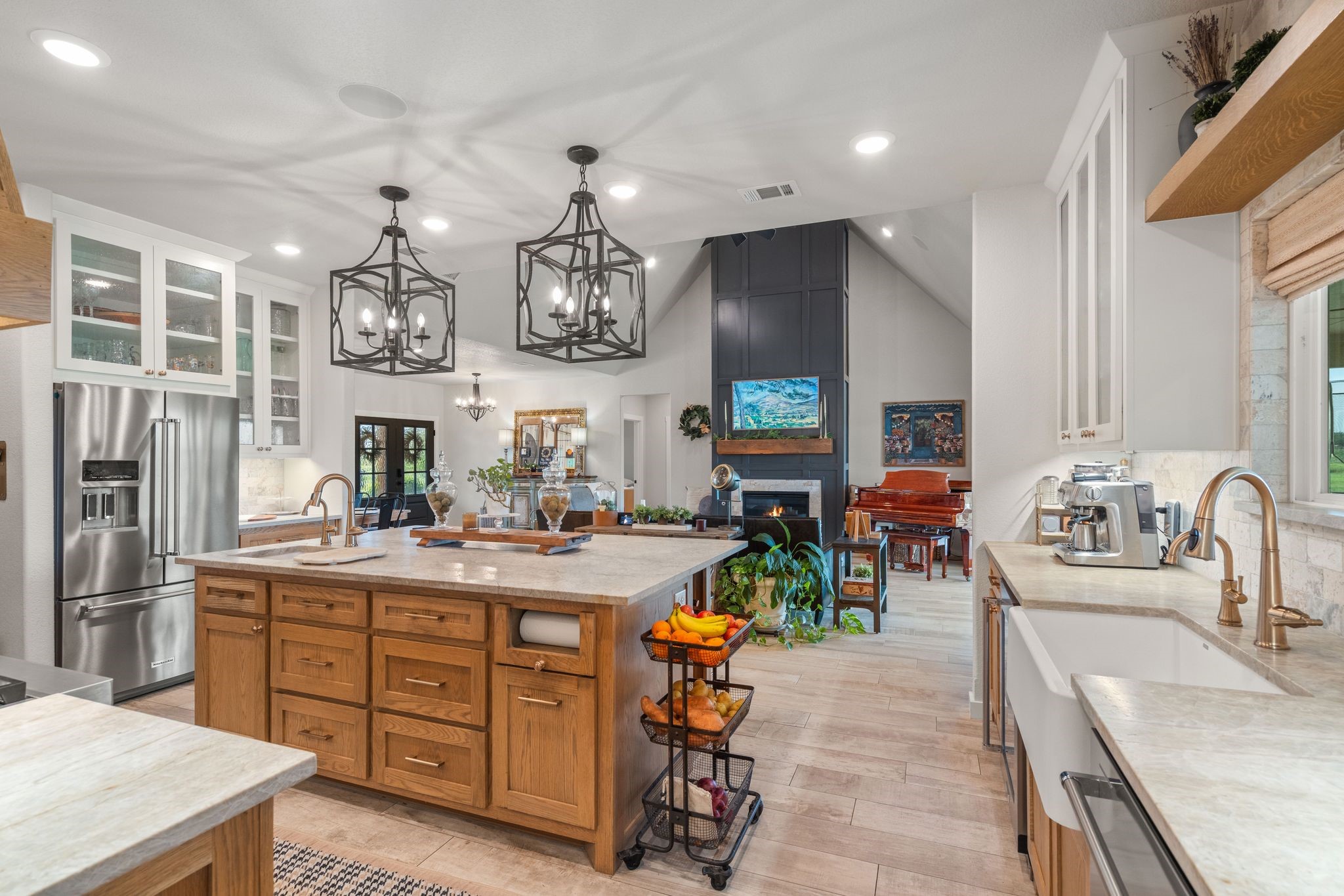 109 County Road 2696 Alvord TX 76225